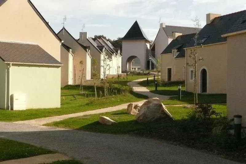 *** Aparthotel Residence Odalys Domaine De L'Emeraude Le Tronchet  France